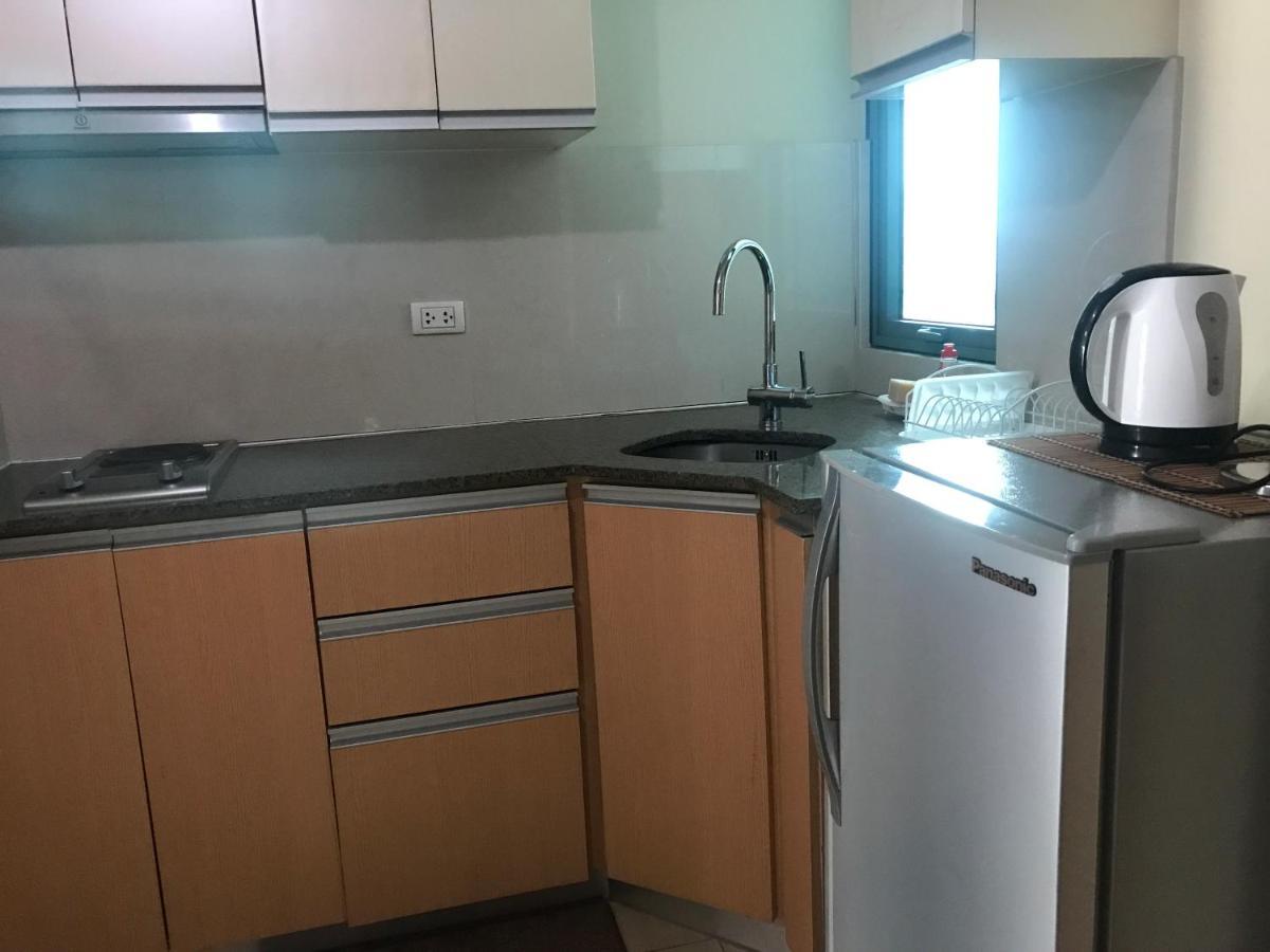 Lena'S Condotel Пасай Экстерьер фото